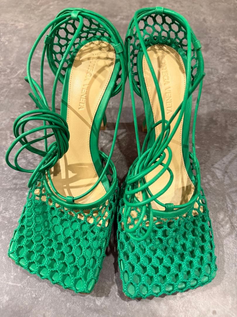 新品未使用BOTTEGA VENETAボッテガヴェネタストレッチサンダル37