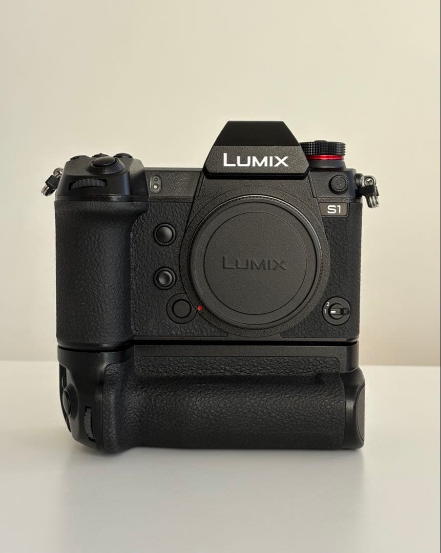 LUMIX S1 ミラーレス一眼カメラ バッテリーグリップ付き