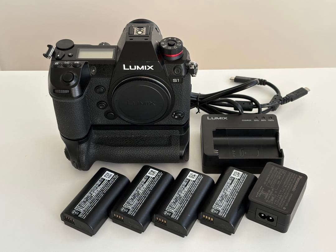 LUMIX S1 ミラーレス一眼カメラ バッテリーグリップ付き