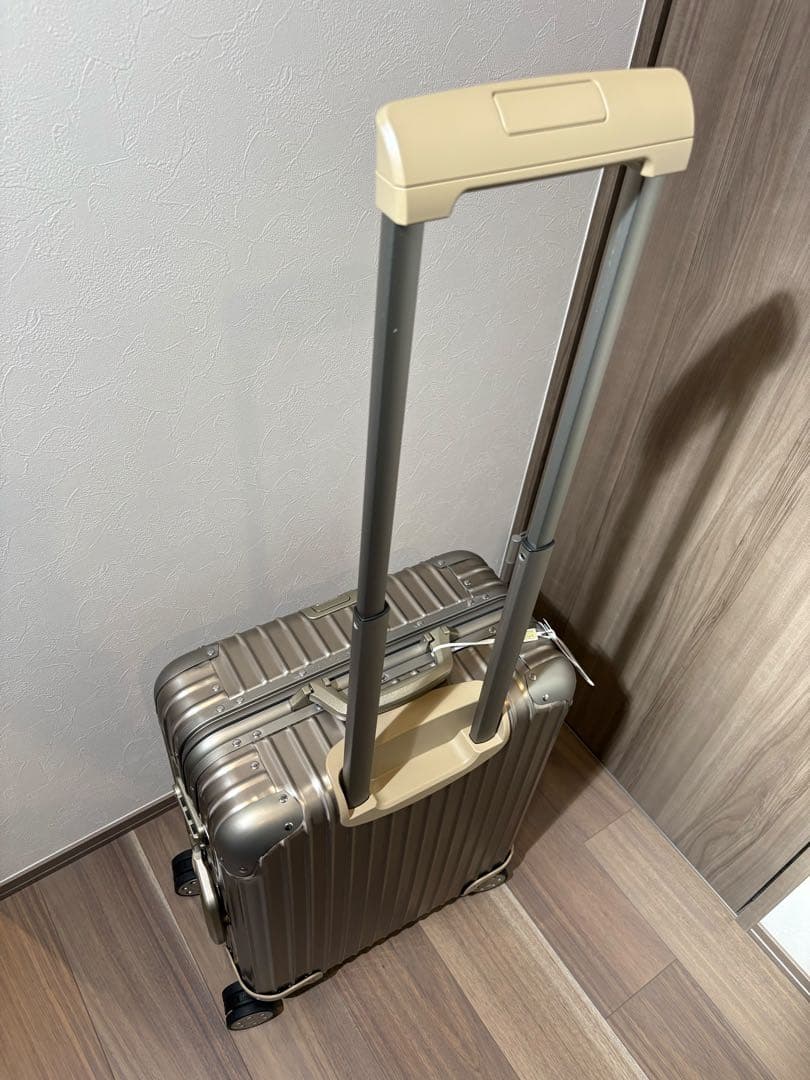 RIMOWA TOPAS TITANIUM 45L 新品未使用