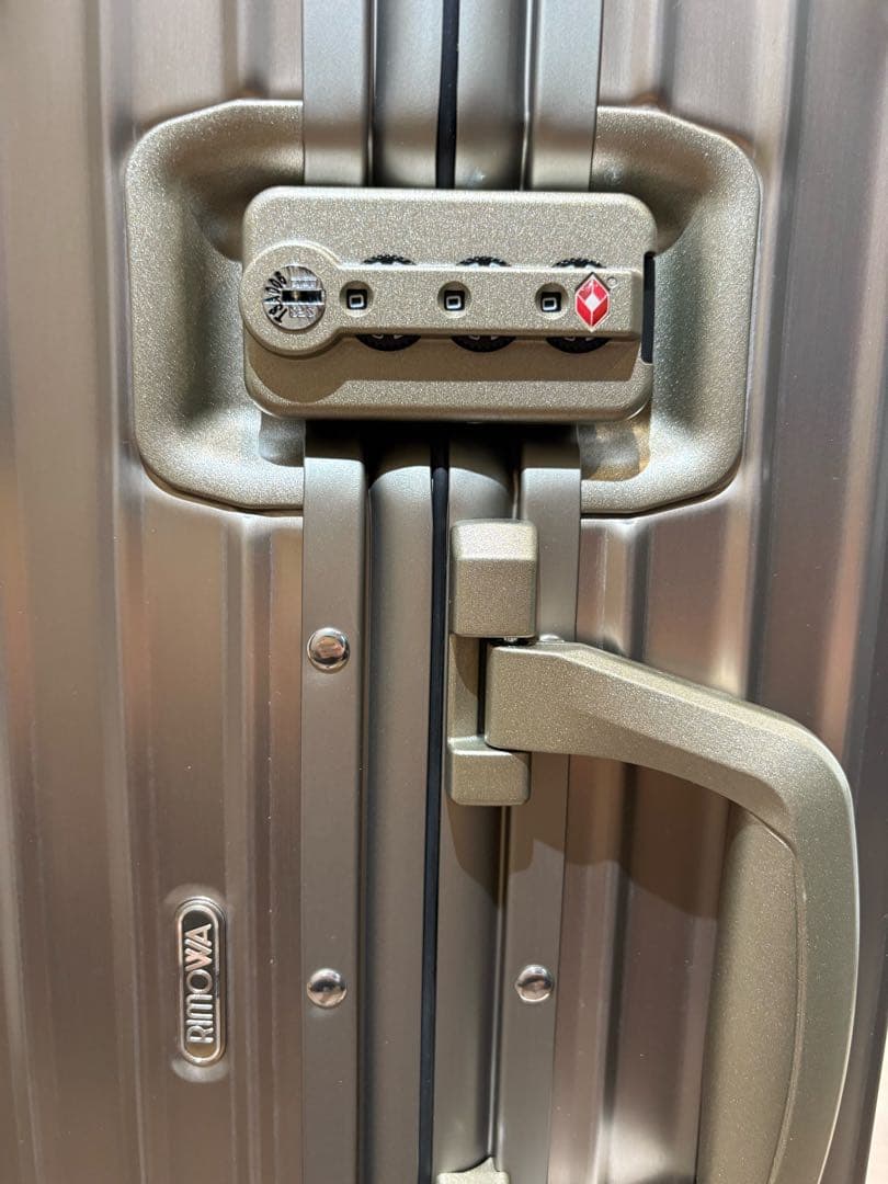 RIMOWA TOPAS TITANIUM 45L 新品未使用