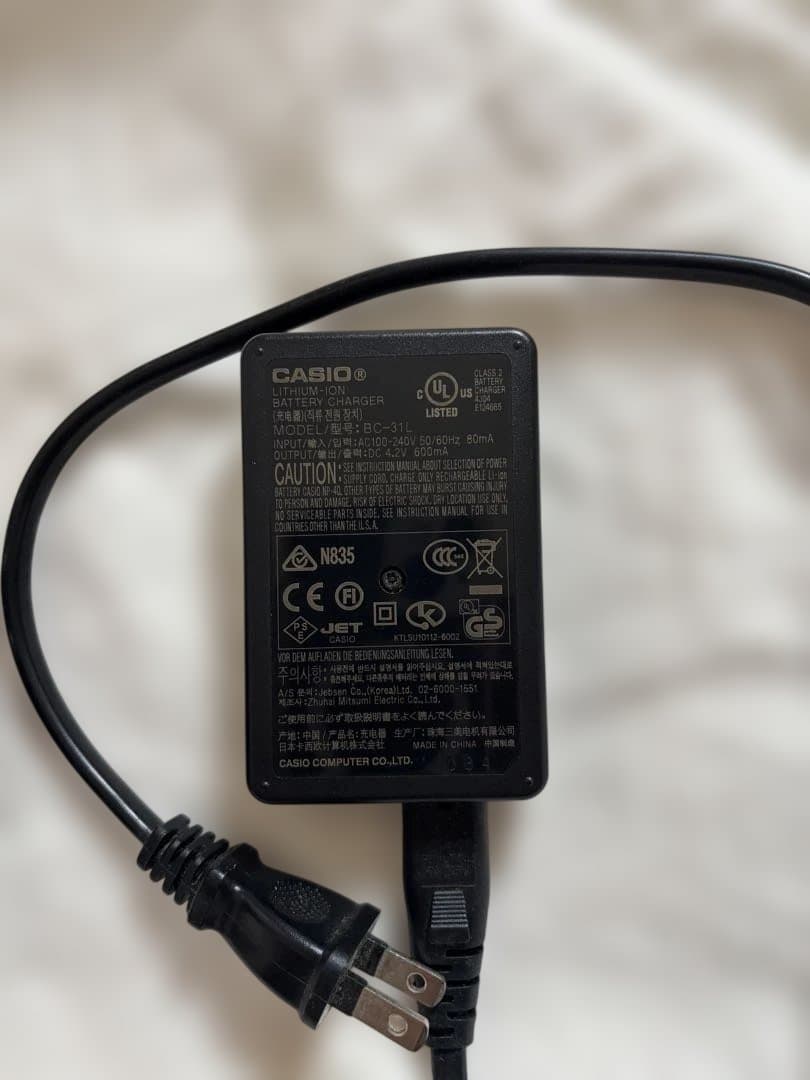 CASIO EXILIM 10.1メガピクセル コンパクトデジタルカメラ