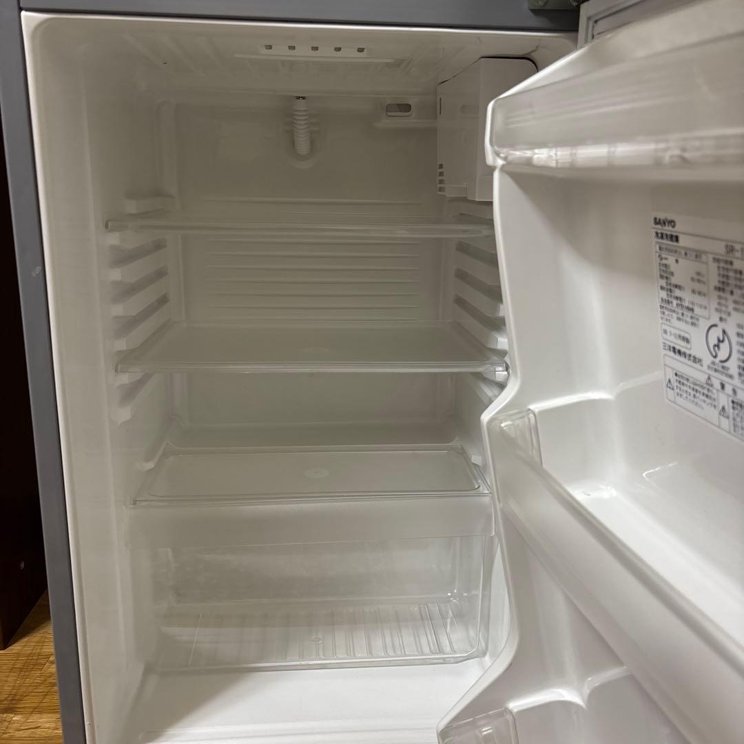 ⚫︎SANYO ノンフロン冷凍冷蔵庫 137L 2ドア SR-14T （S）動作品