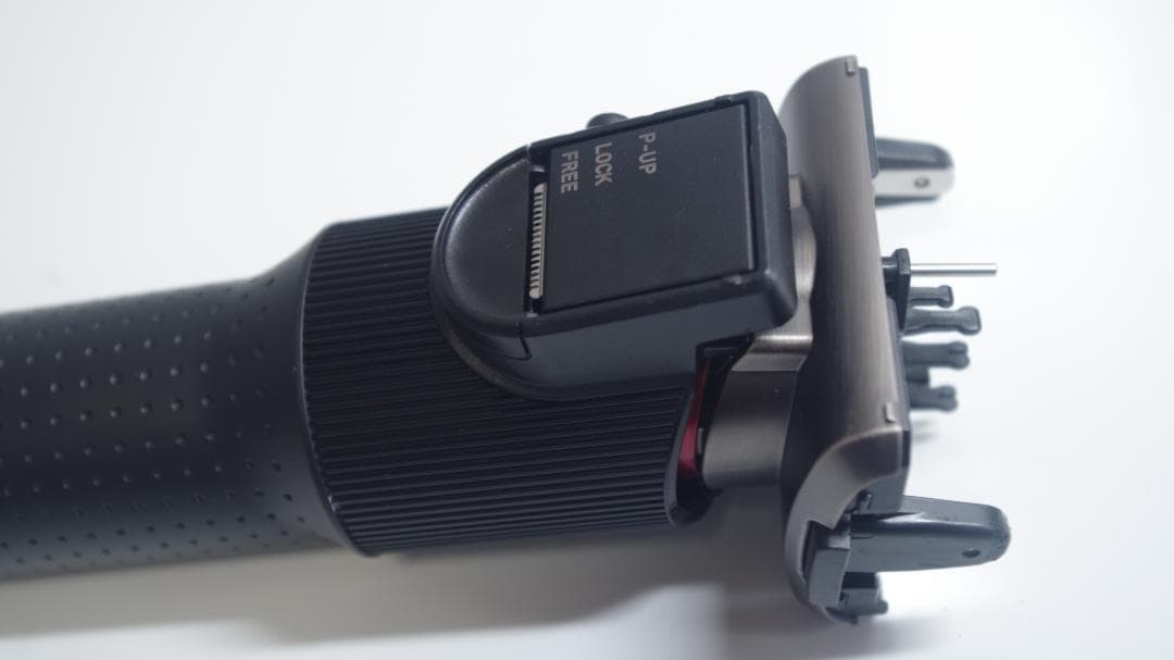 A4148 マクセルイズミ IZF-E863R 電気シェーバー 2024年