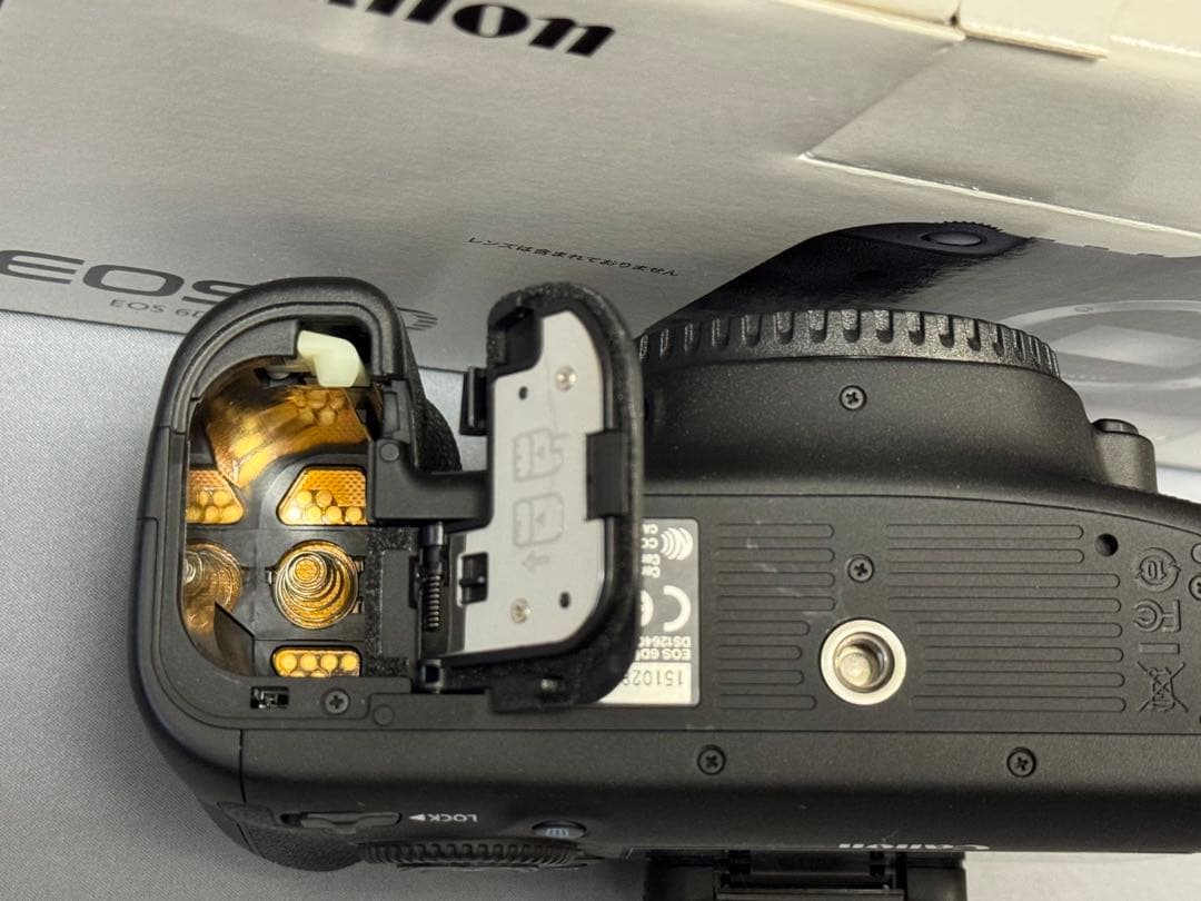 Canon EOS 6D デジタル一眼レフカメラ 【シャッター数3085】
