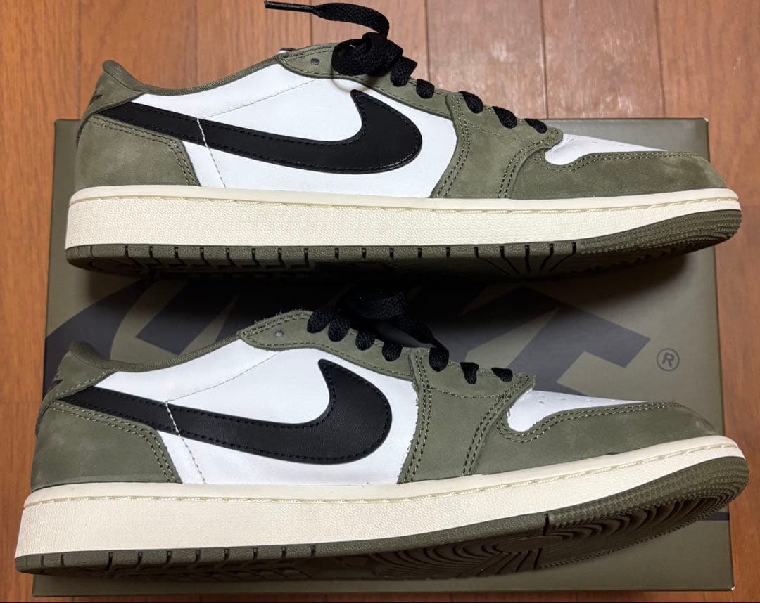 エア ジョーダン 1 レトロ LOW OG オリーブホワイト