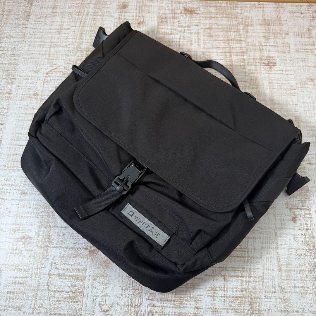 WHITEAGEホワイタージュMOD.NAVYMessenger バッグ