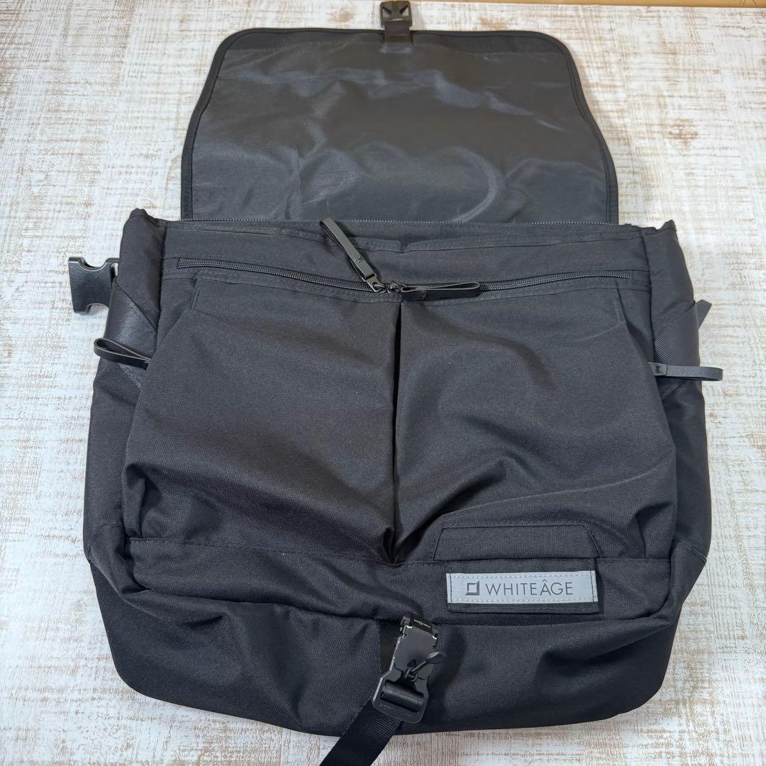 WHITEAGEホワイタージュMOD.NAVYMessenger バッグ