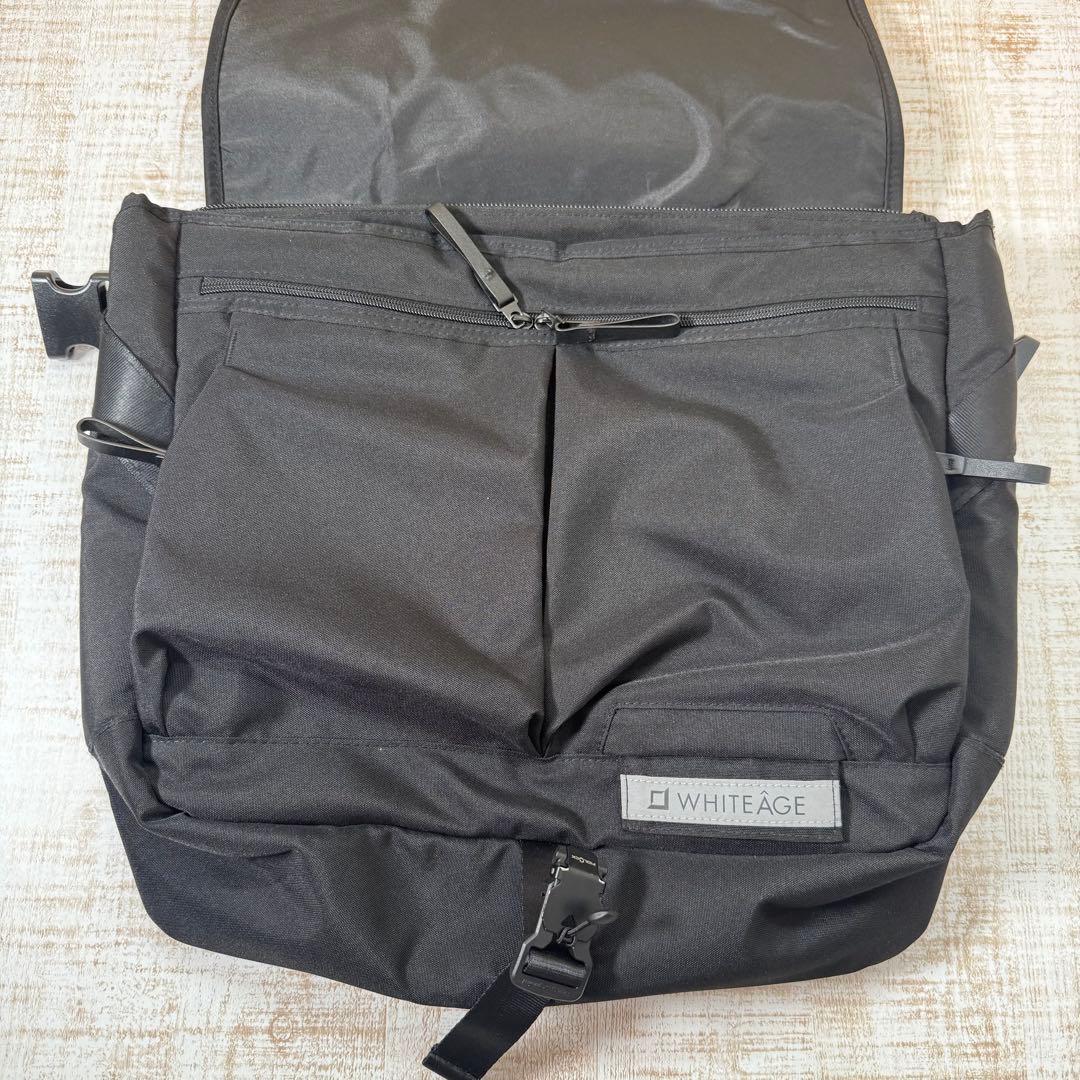 WHITEAGEホワイタージュMOD.NAVYMessenger バッグ