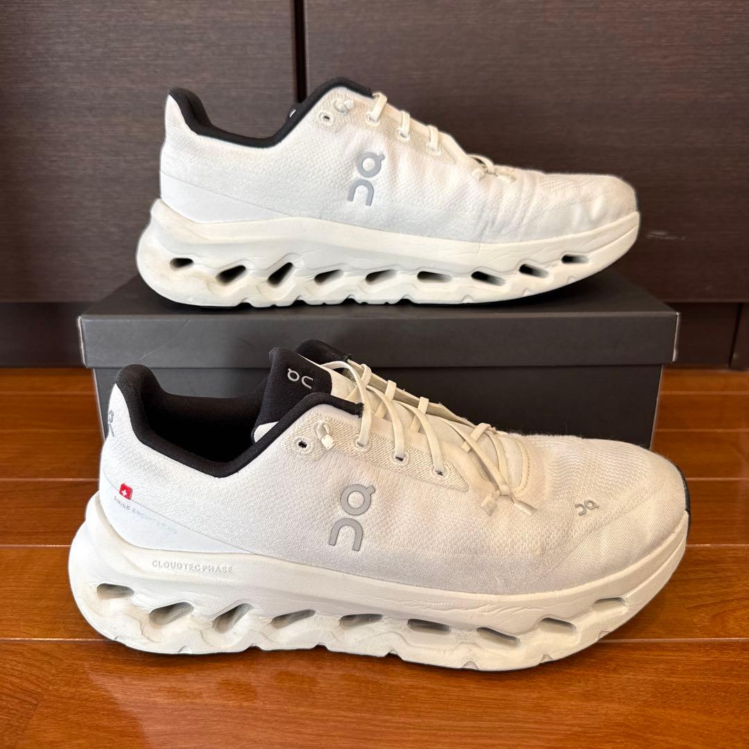 【良品•27cm】オン　クラウドティルト ホワイト