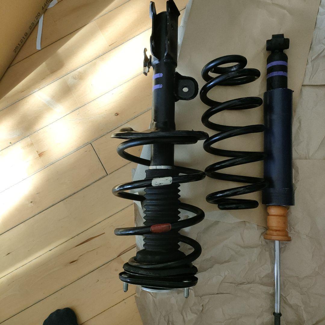 GGH20Wアルヴェル足回り純正微走行3000キロ