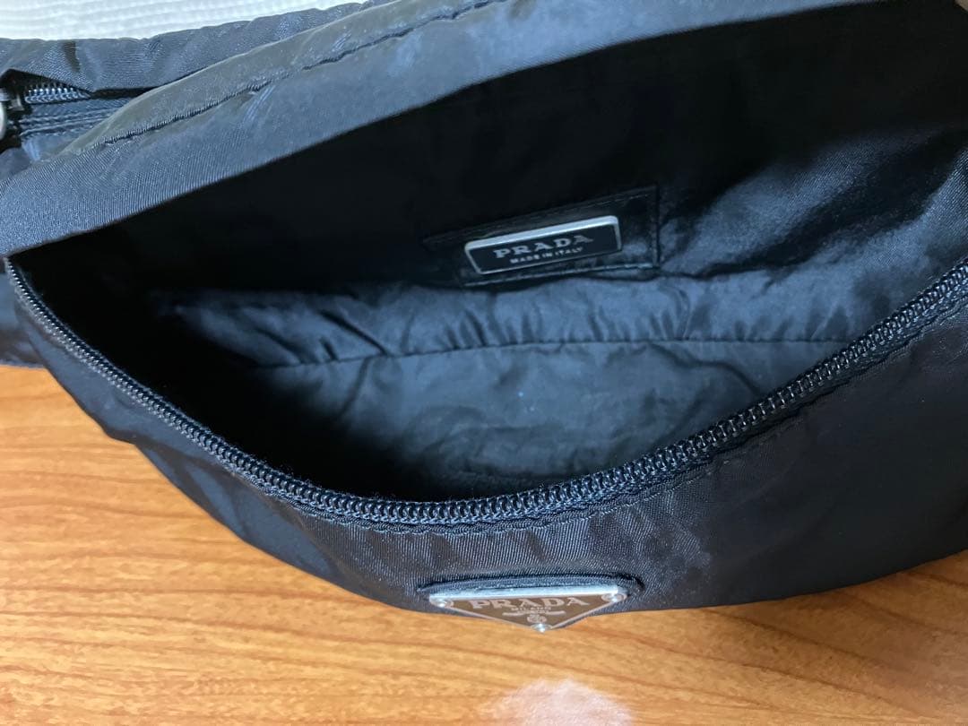 【美品】プラダ PRADA ボディバッグ ウエストポーチ ブラック V132
