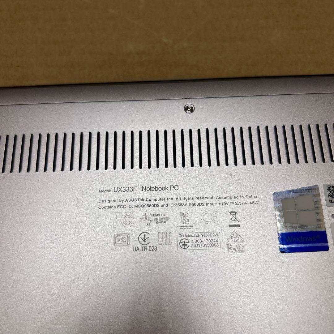 UX333F ZenBook 256G シルバー