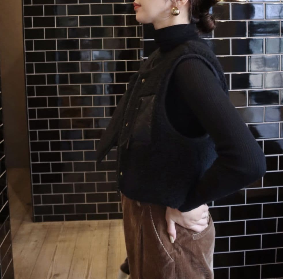 epa エパ　リバーシブルショートベスト　ブラック