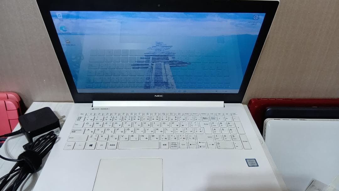 NEC　Lavie　NS300/K 7世代i3