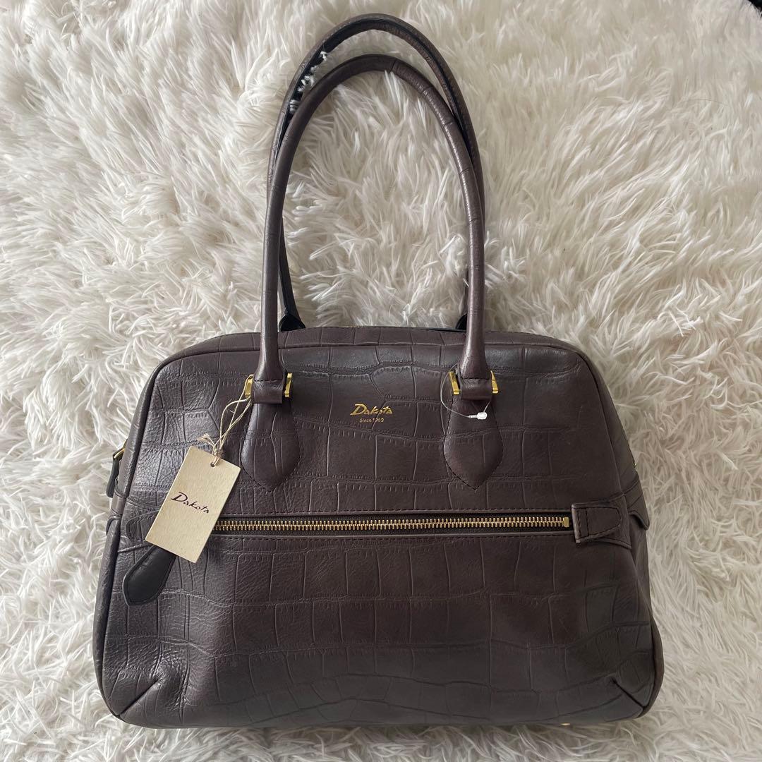 Dakota ボストンバッグ　レザー　ブラウン　A4入ります。