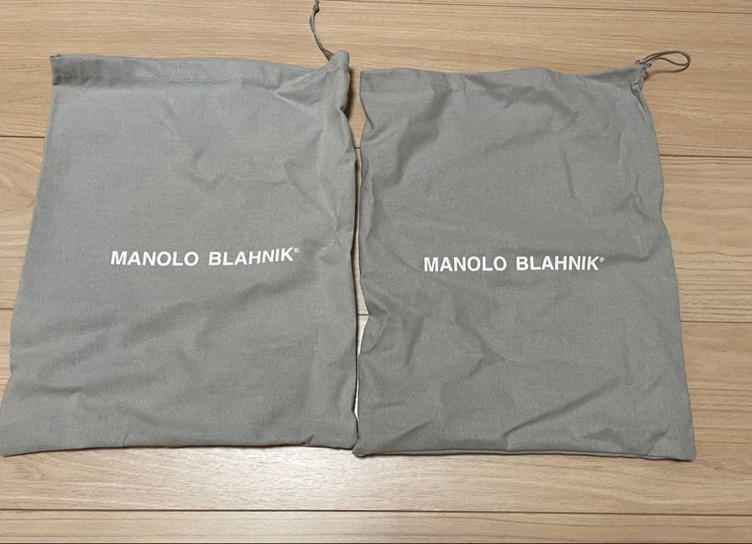 専用•新品】MANOLOBLAHNIKハンギシ青サテン24cm/ヒールh7cm