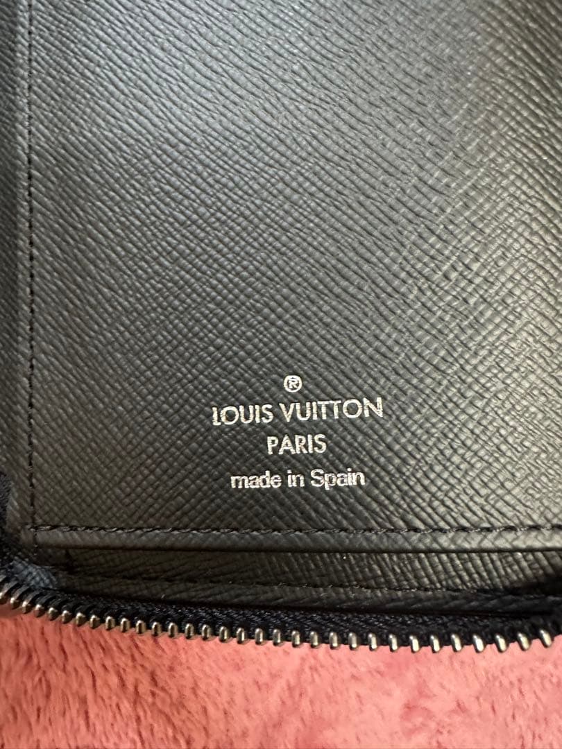 ルイ・ヴィトン　ジッピーウォレット