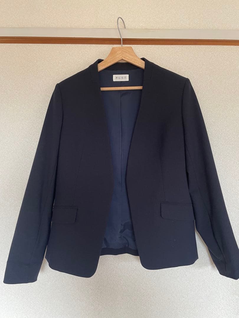 PLST パンツスーツ　セットアップ