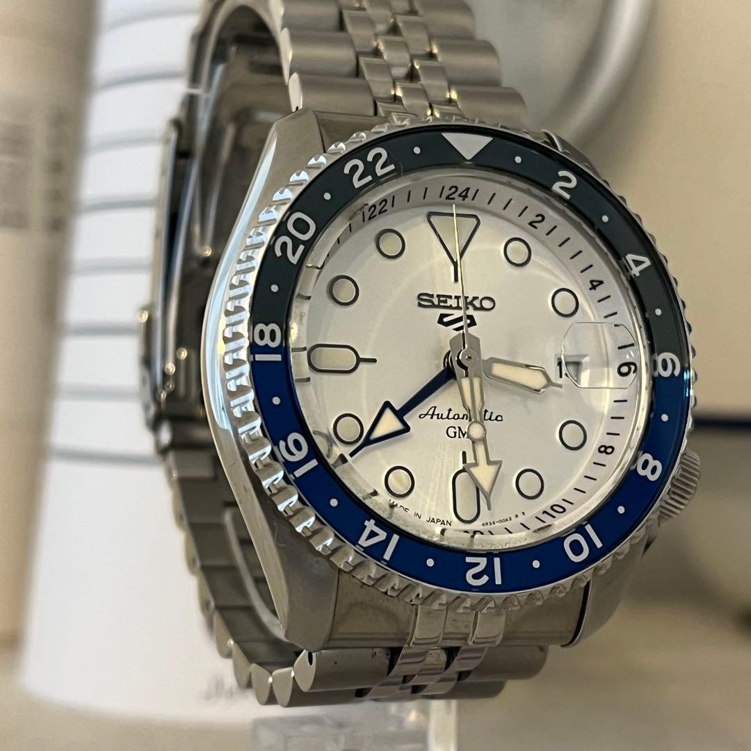 ほぼ新品　SBSC017 SEIKO 5スポーツ GMT 自動巻き
