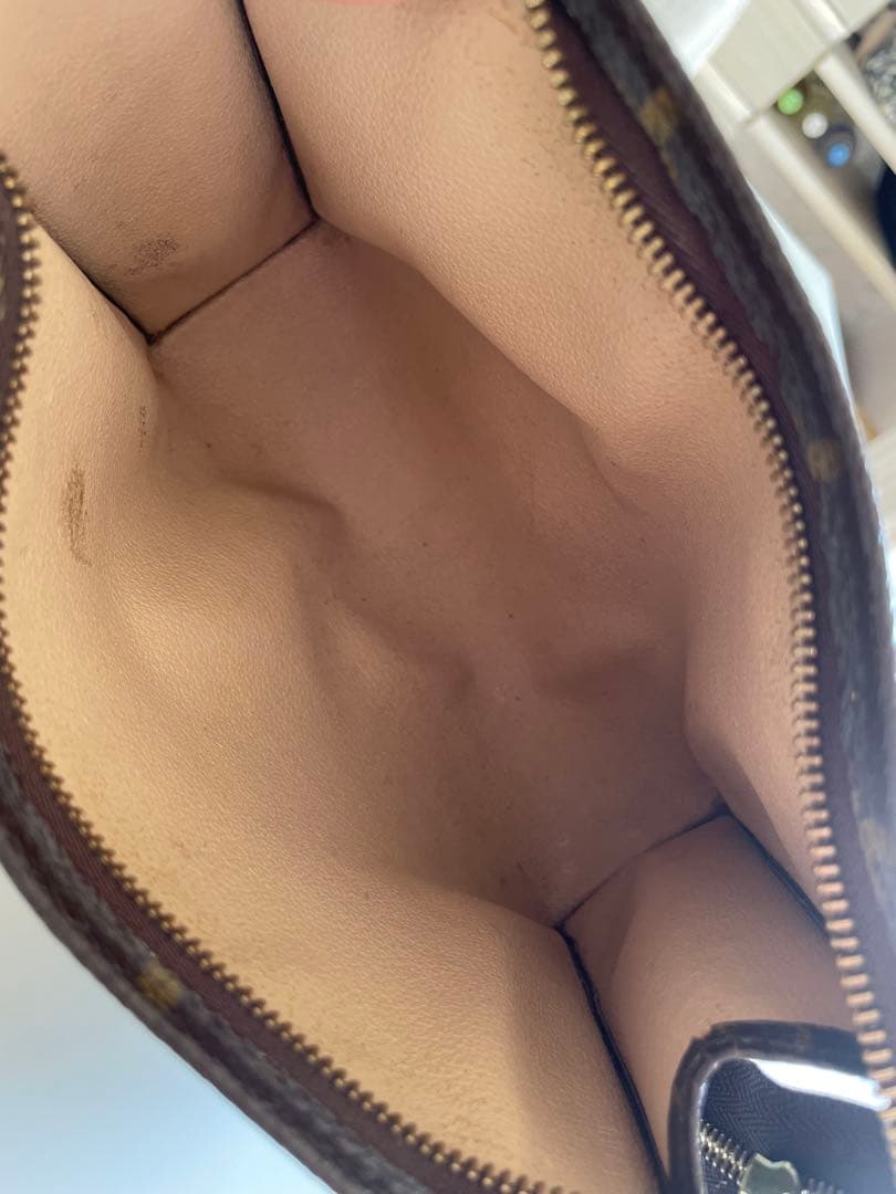 ルイ・ヴィトン モノグラム ポーチ 中型