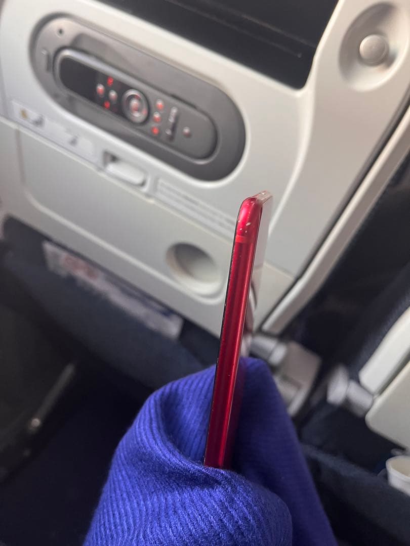 Apple iPhone 8 Plus (赤) 本体