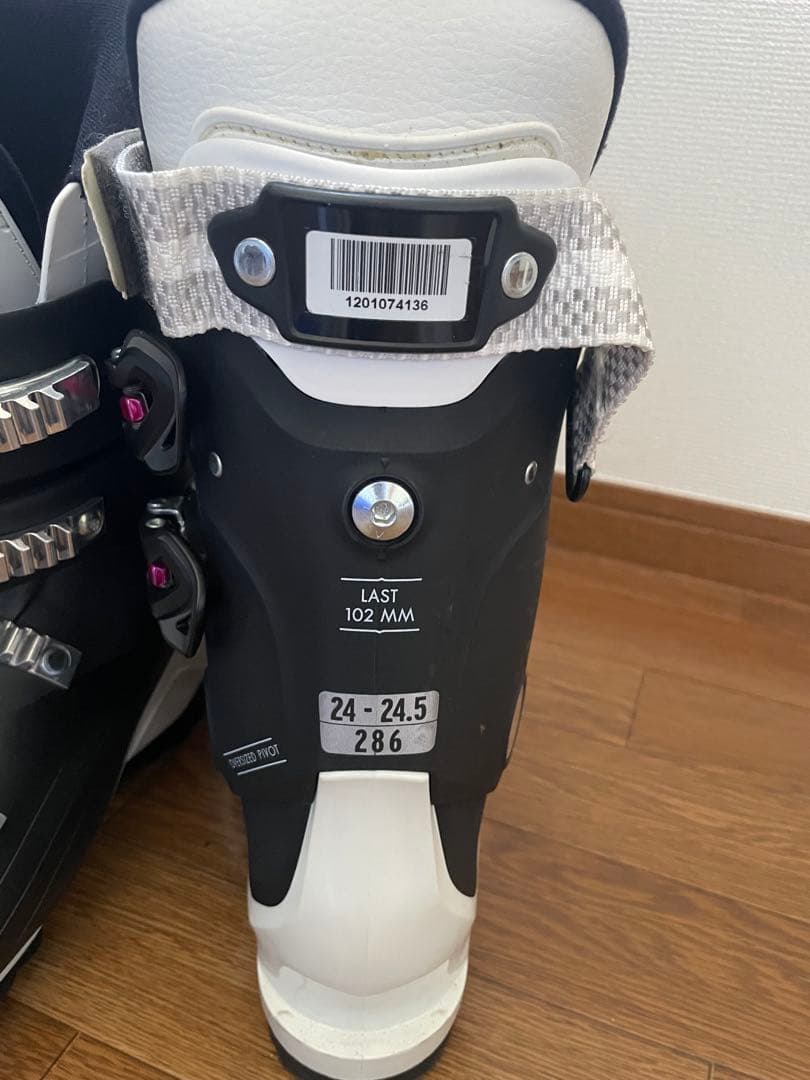 ぴ*ん様 サロモン　スキーブーツ　レディース　24.5