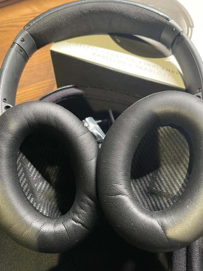 BOSE「ヘッドフォン：QC35」綺麗です