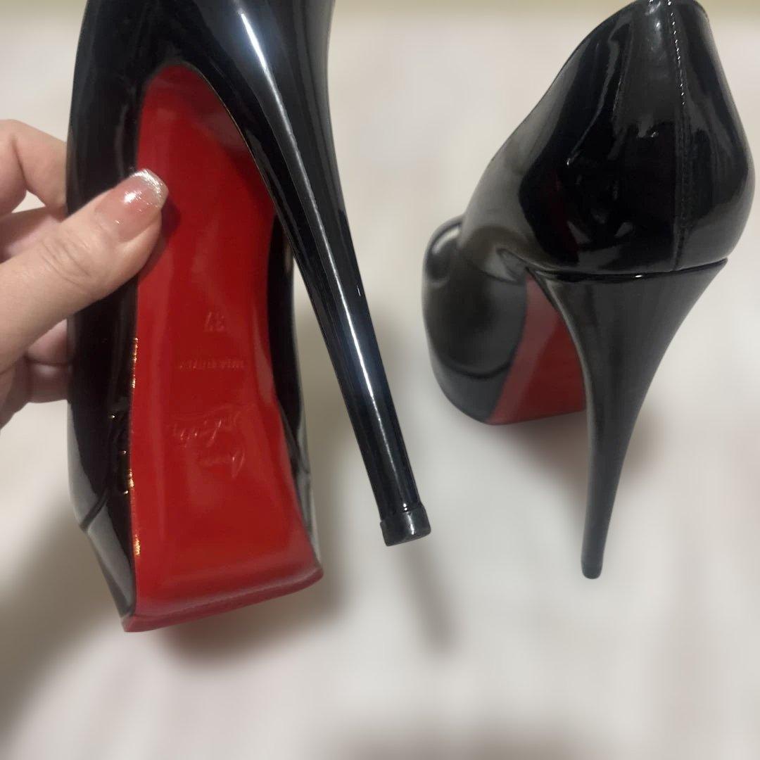 Christian Louboutin ブラック ハイヒール　37