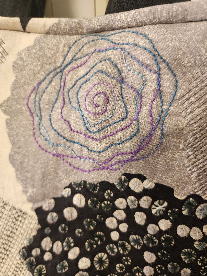 ★★★新作　エチノ生地に豪華な刺し子　個性的　一点物　センソユニコ慈雨等