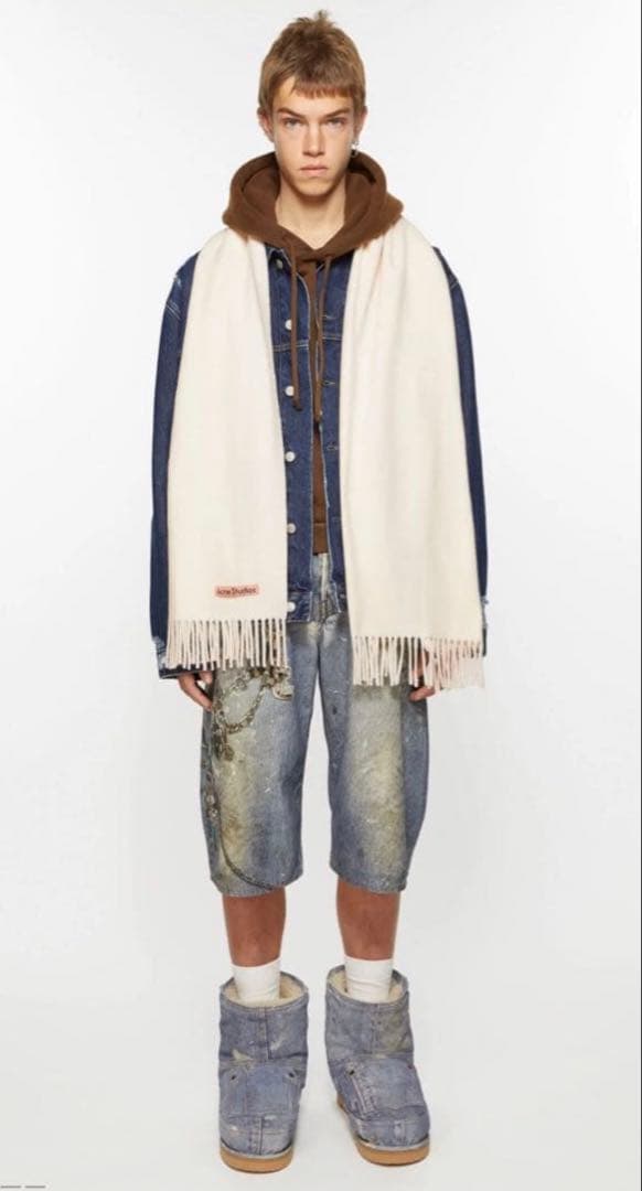 Acne Studios クリーム色 マフラー