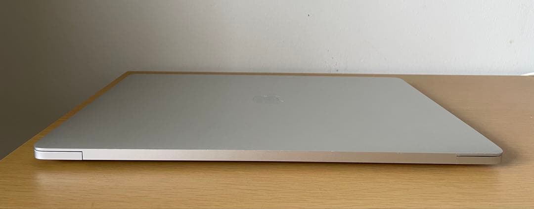 MacBook Pro 16インチCore i9-32GB-512GB SSD