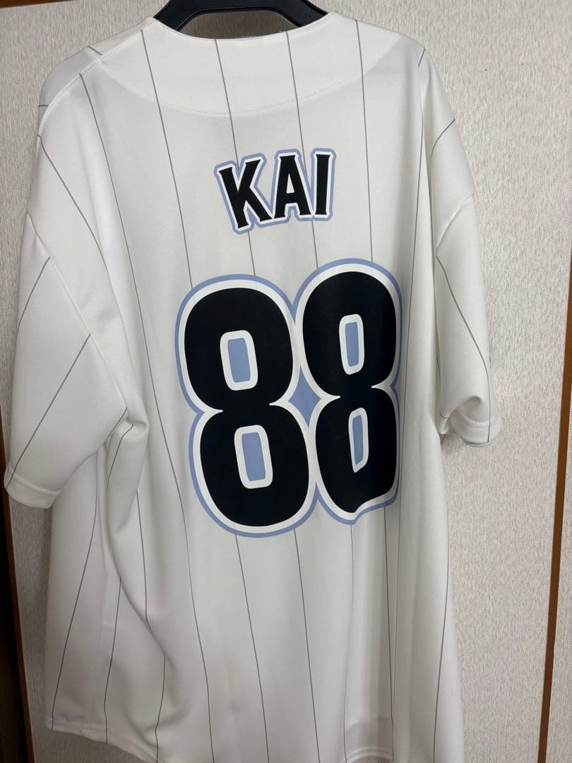 exo ユニフォーム カイ ベースボールシャツ　cream soda