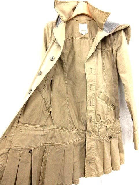 DIESELミリタリージャケットフード付きカーキベージュ系プリーツワンピース
