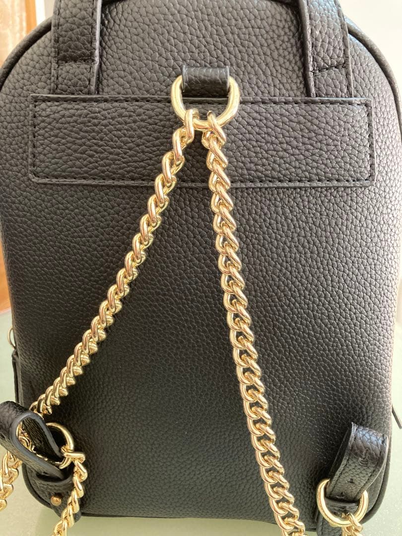 出*う様 Gucci ブラックレザー リュック