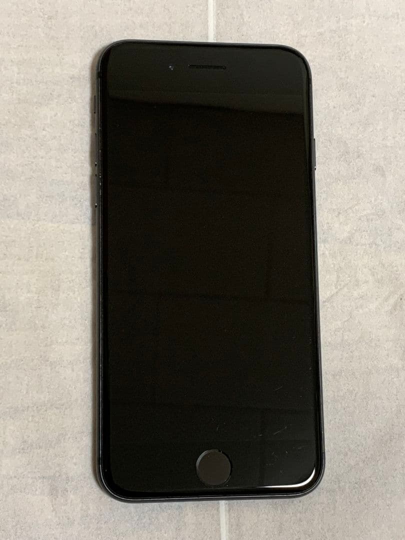 Apple iPhone 8 64GB ブラック NQ782J/A 動作確認済み
