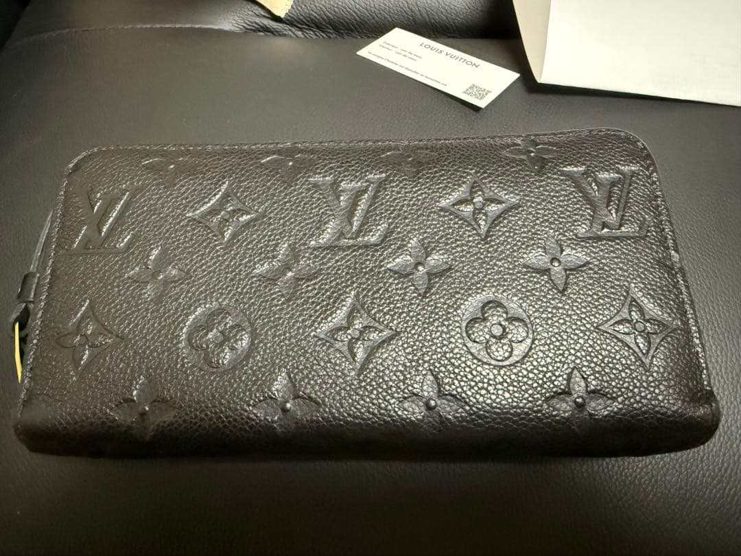 ルイヴィトン　長財布　ジッピーウォレット