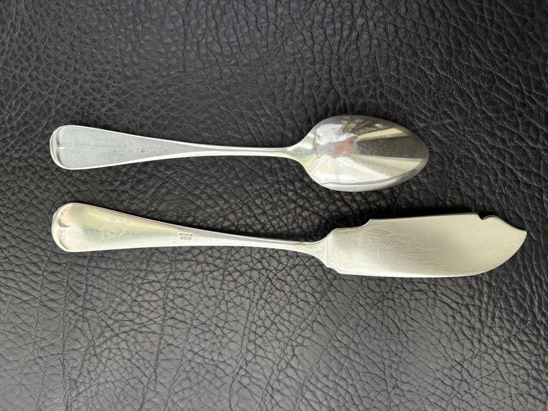 純銀／スターリング　お花のブライトカット　バターナイフとスプーン