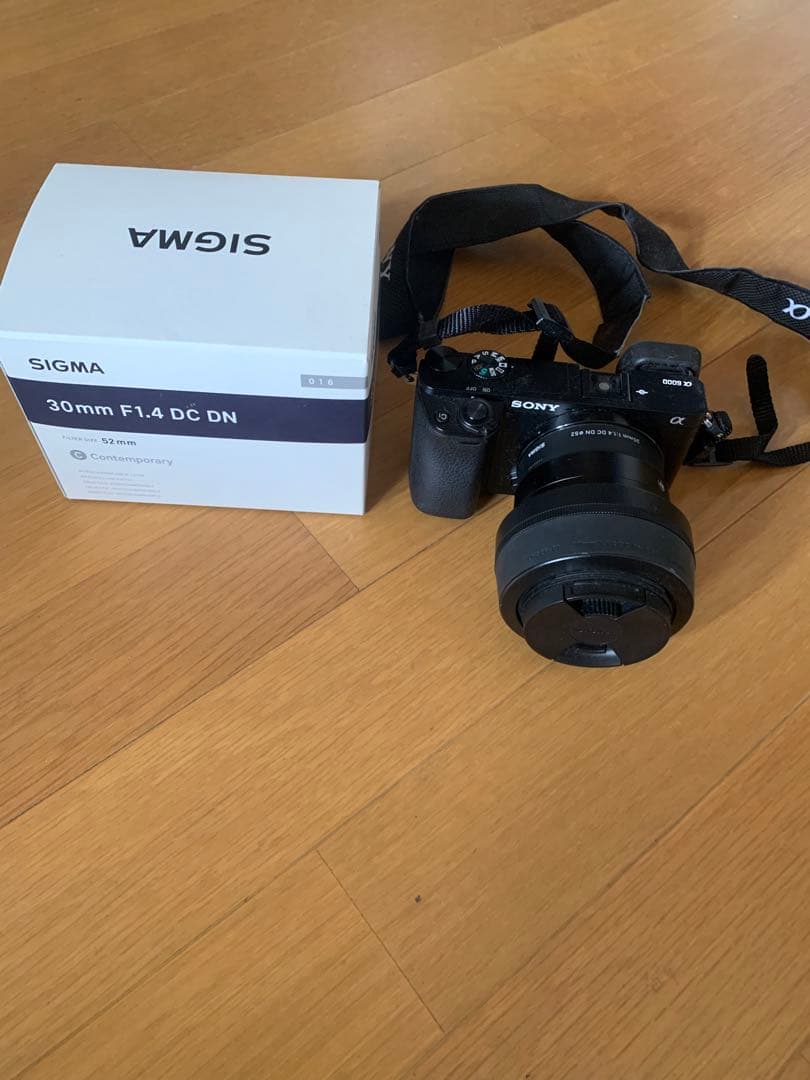 SONY α6000 SIGMA 30mm F1.4 DC DN レンズ付き