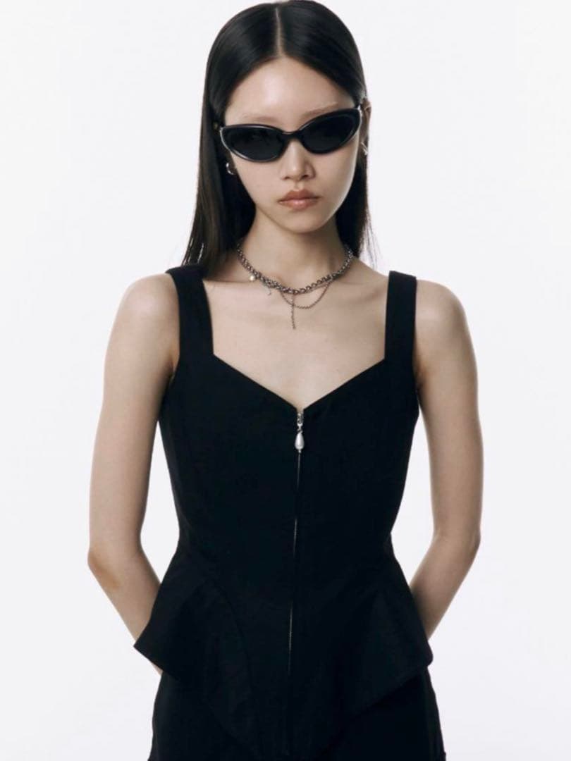 LAYERED PEPURUM TOPS/レイヤードペプラムトップス