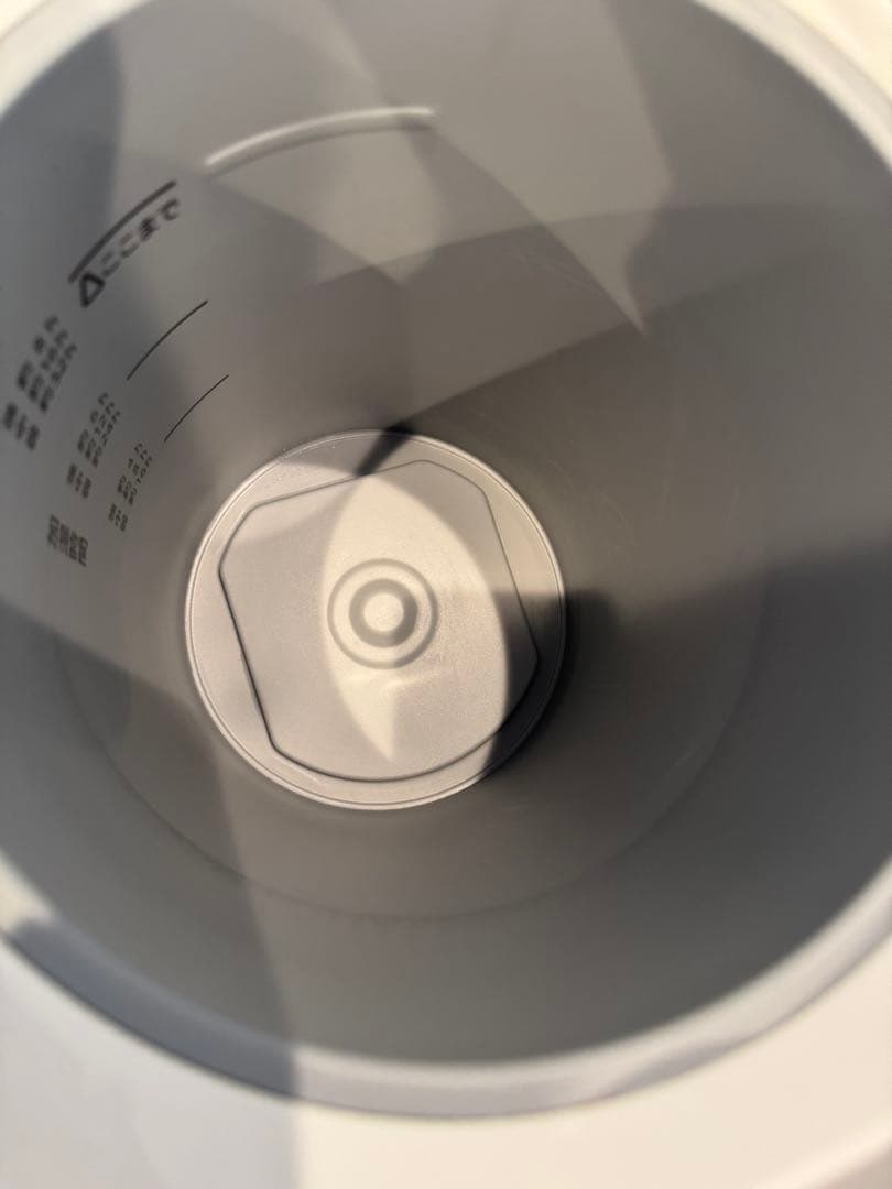 象印のスチーム式加湿器　EE-DC50 4.0Ｌホワイト　美品　値下げ