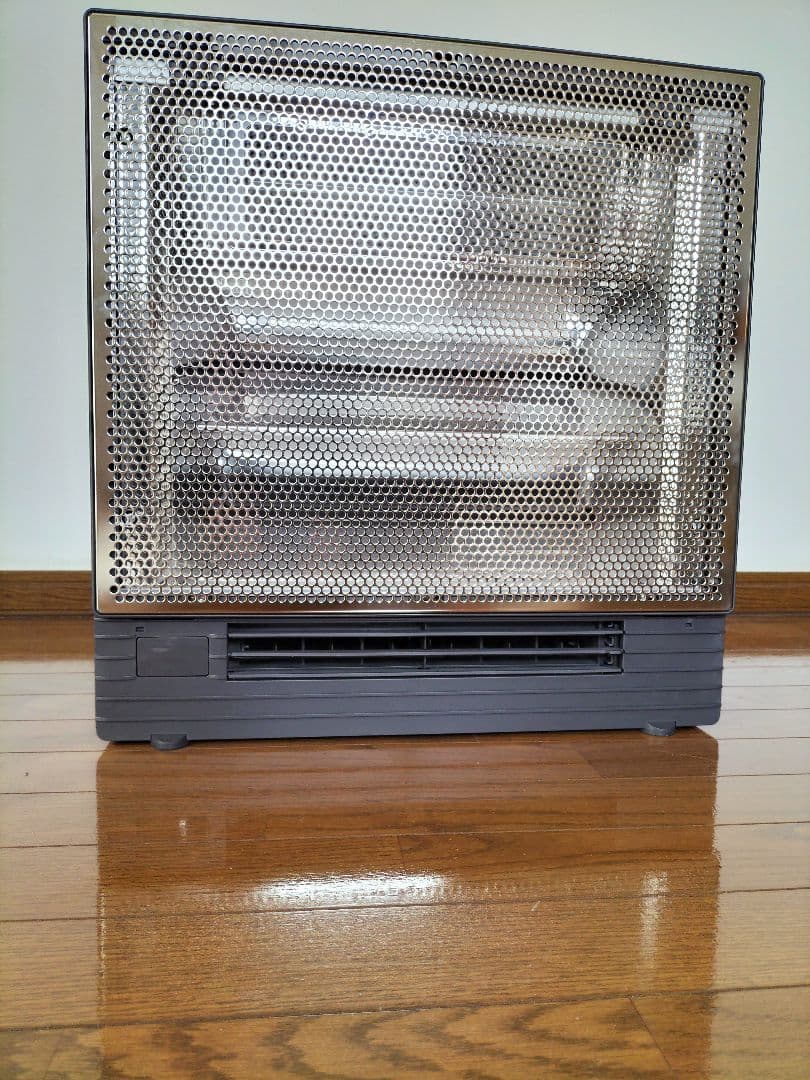 ダイキン　遠赤外線ハイブリッドファンヒーター