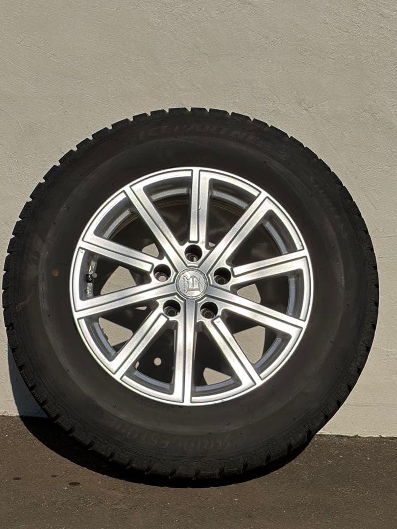 アルファードに使用スタッドレスタイヤセット