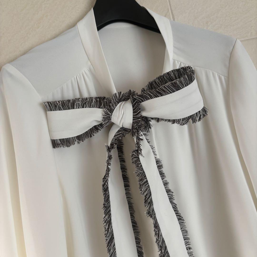 今期【新品タグ付き】YAMADAYA FENNELフリンジリボンブラウス