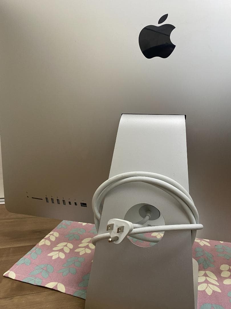 u*4様 ジャンク品・起動不可 iMac 27インチ（2015年製）電源コードの