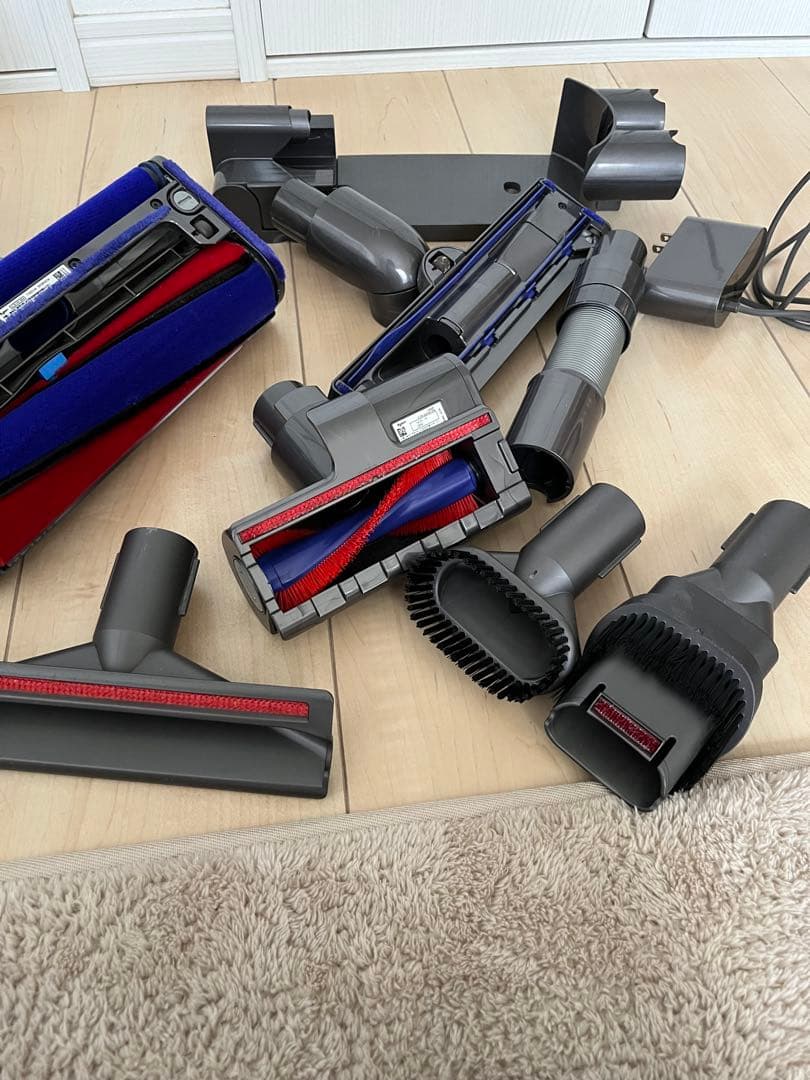 ダイソン v8 absolute + 付属品多数