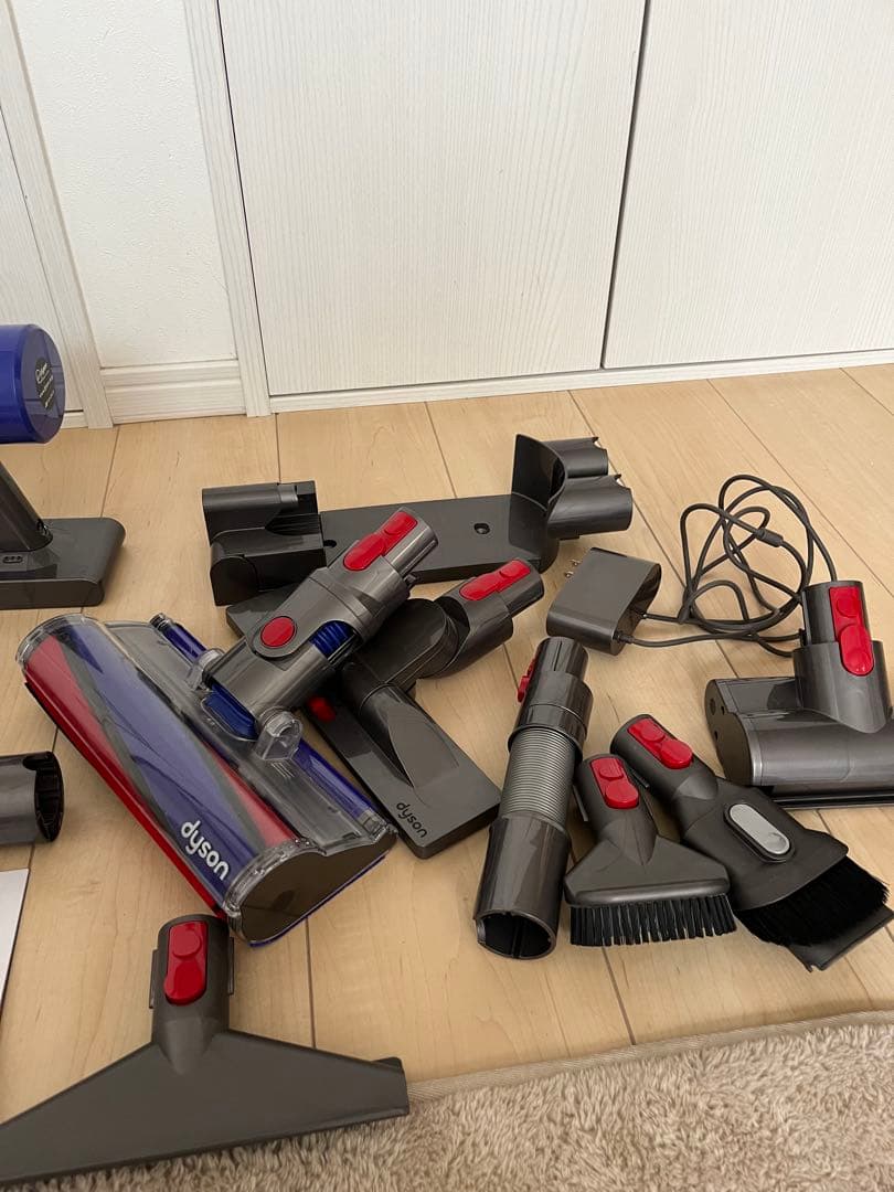 ダイソン v8 absolute + 付属品多数