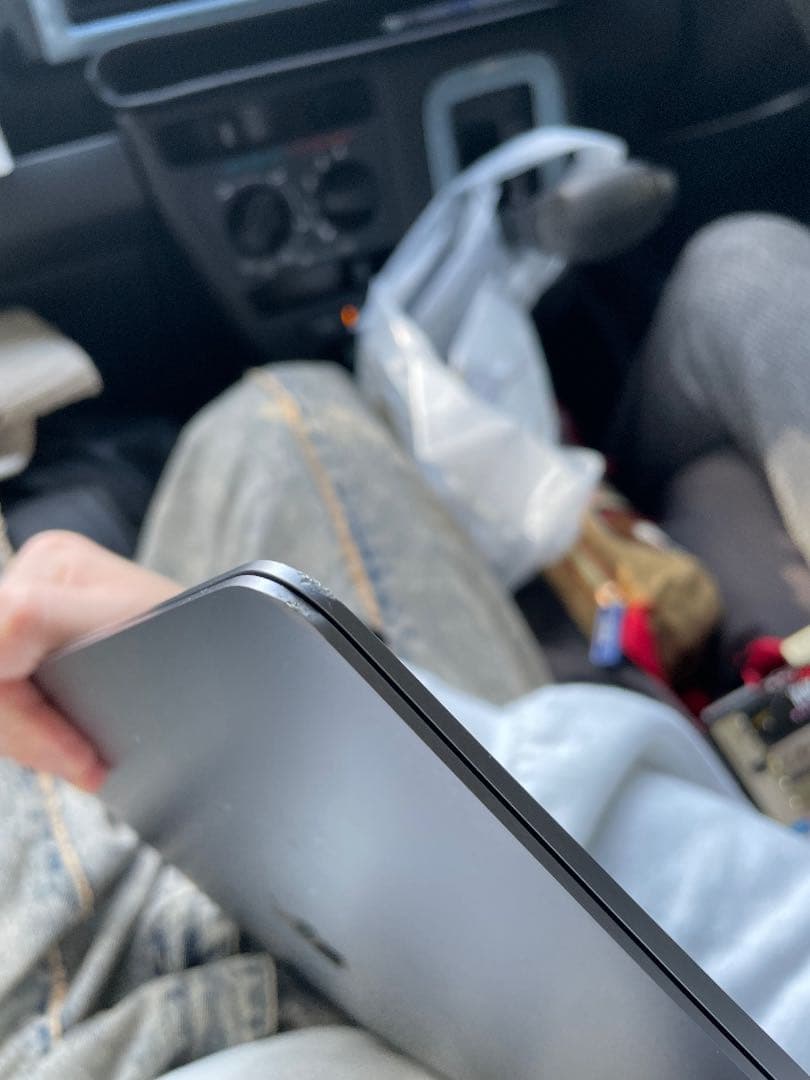 MacBook Air M1 256Gb スキンシールあり