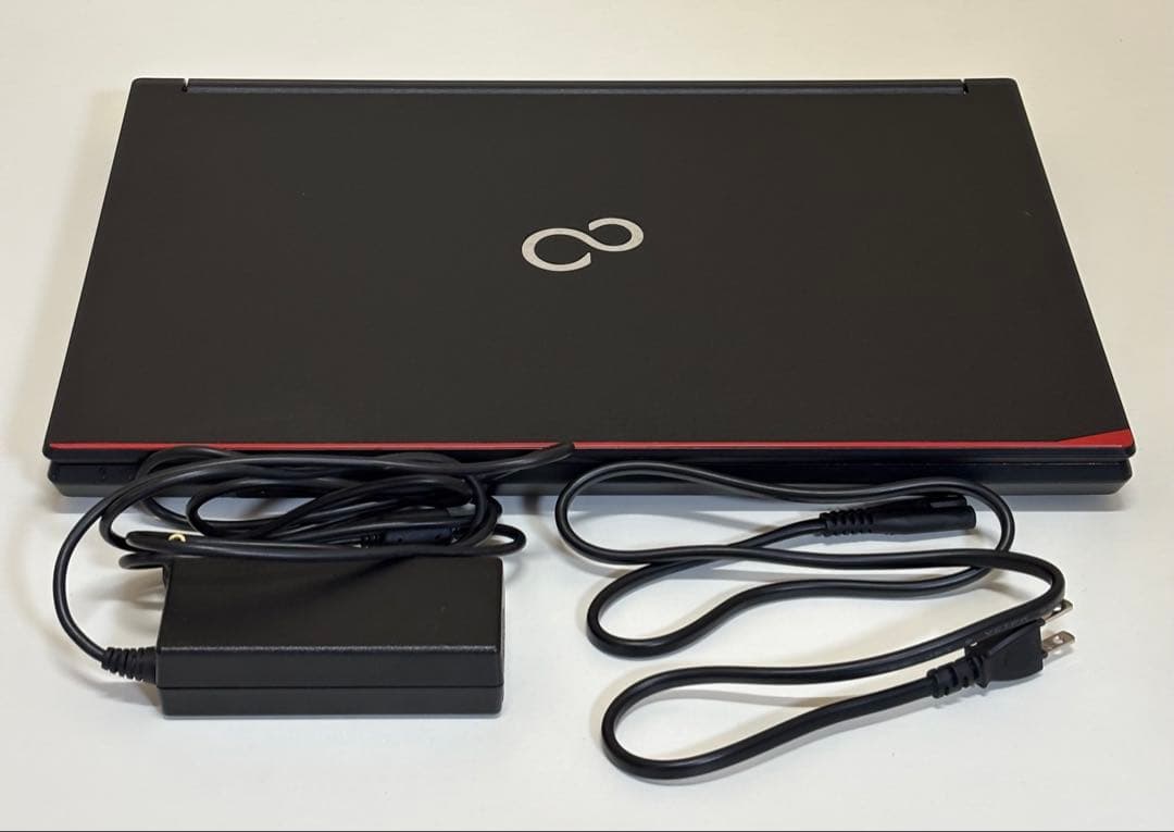 Fujitsu ノートPC LIFEBOOK【Office2021】