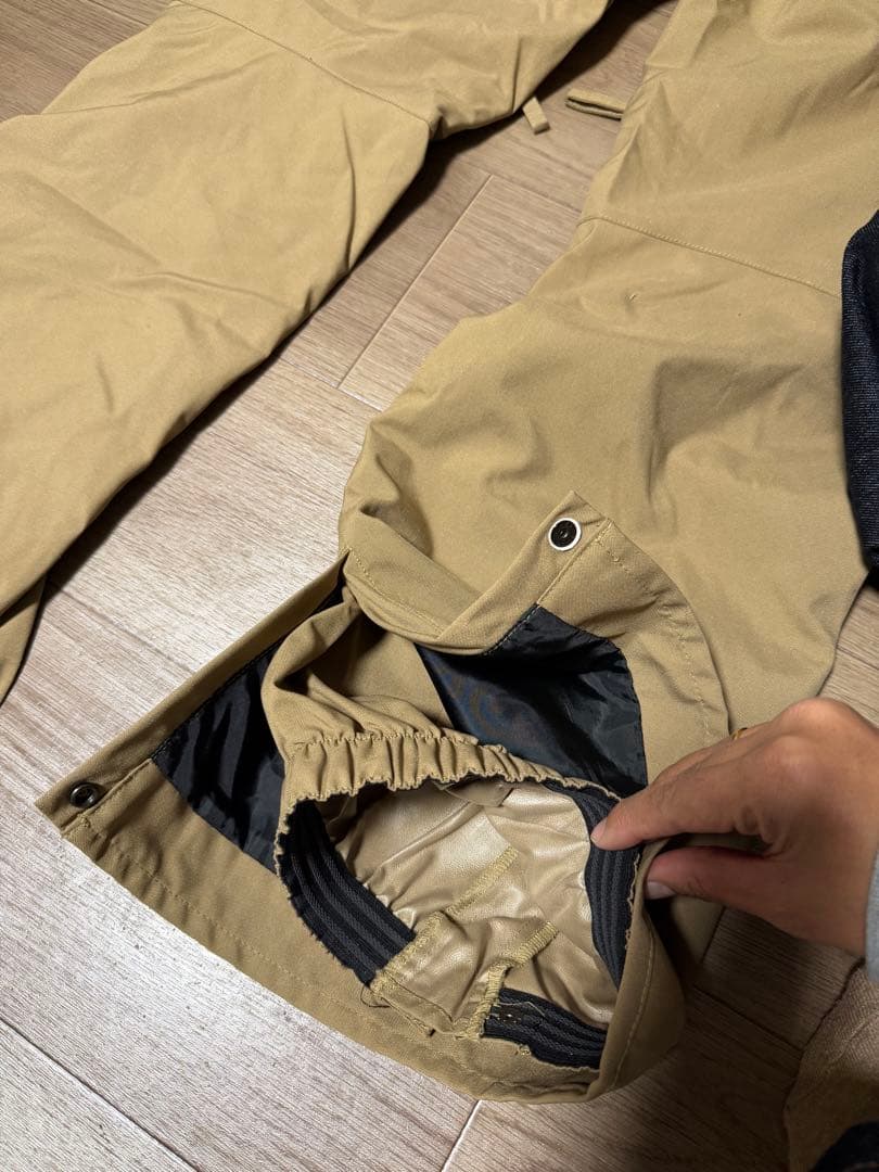 Helly Hansen スノーボードウェア 上下セット